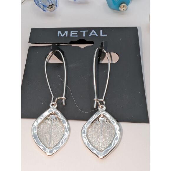 Lot of Nine Pair of Silver Tone Dangle, Post, Hoop Earrings - Picture 6 of 8